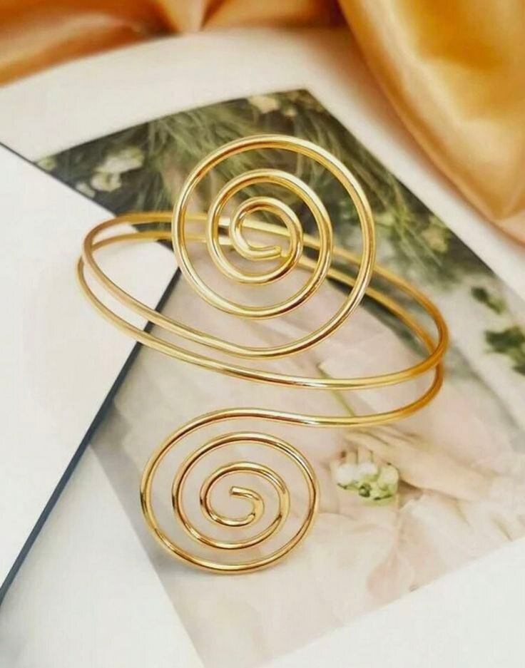 Bracelet spirale doré chic