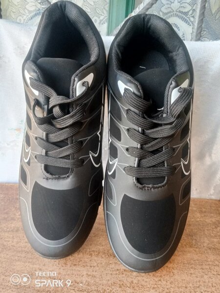 Baskets noires pour hommes