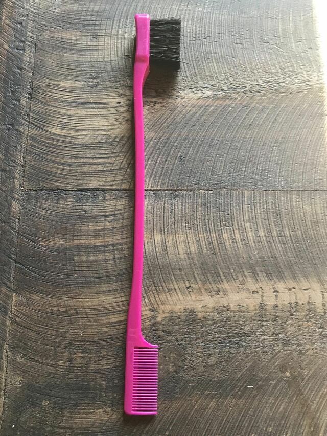 Double-Sided Edge Comb Brush