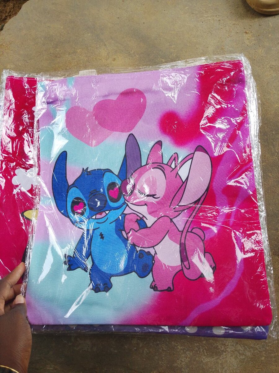 Plaid doux personnages colorés