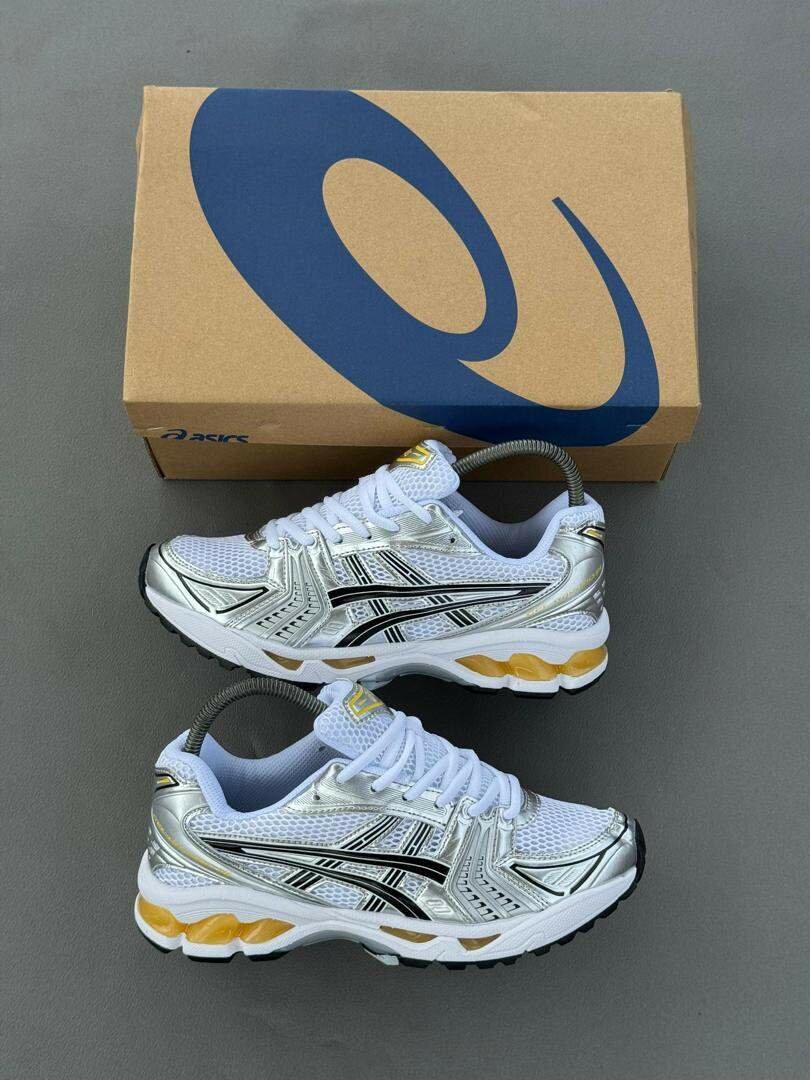 Chaussures de course ASICS Gel