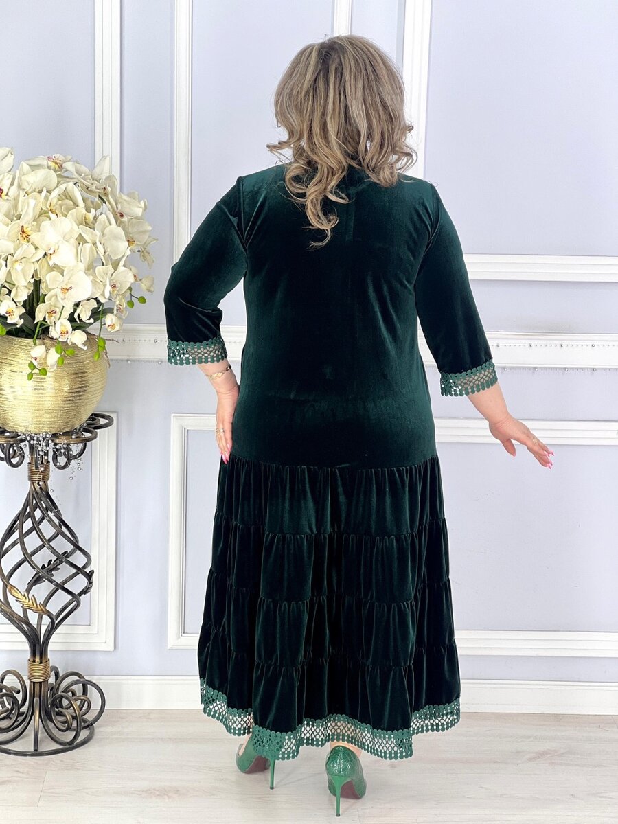 Женское платье для больших размеров