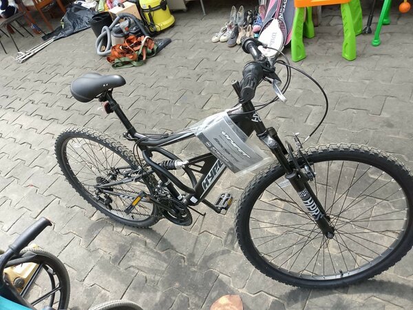 Vélo tout-terrain robuste