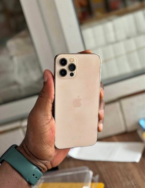 iPhone 12 Pro - 128GB, Gold