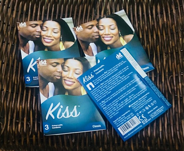 12 Préservatifs Kiss(4 parquet