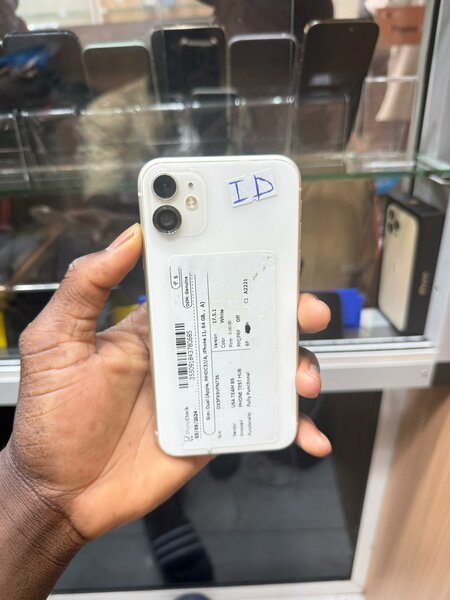 11 simple 64gb sans face ID