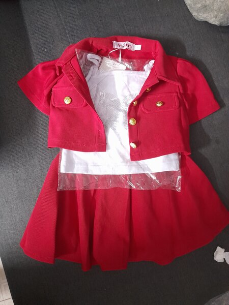 Ensemble Jupe et Veste Rouge