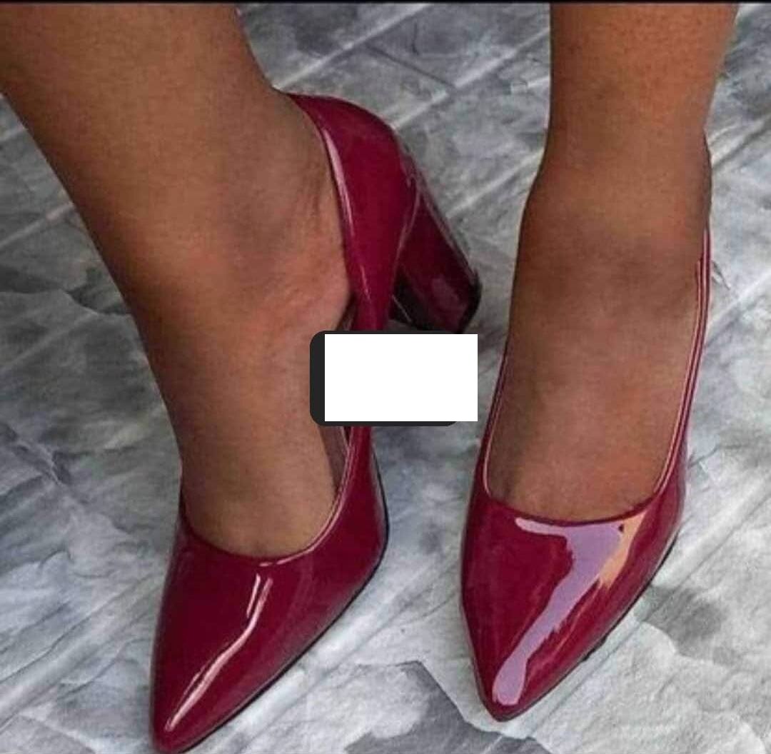 belles chaussures pour femmes