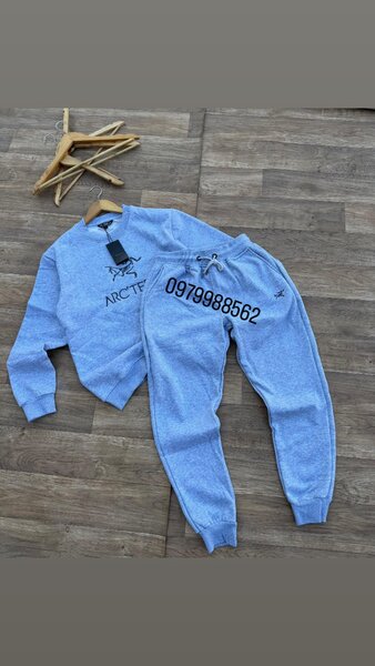 HIGH QUALITY AND HEAVY MATERIAL SUITES ALL SIZES AVAILABLE