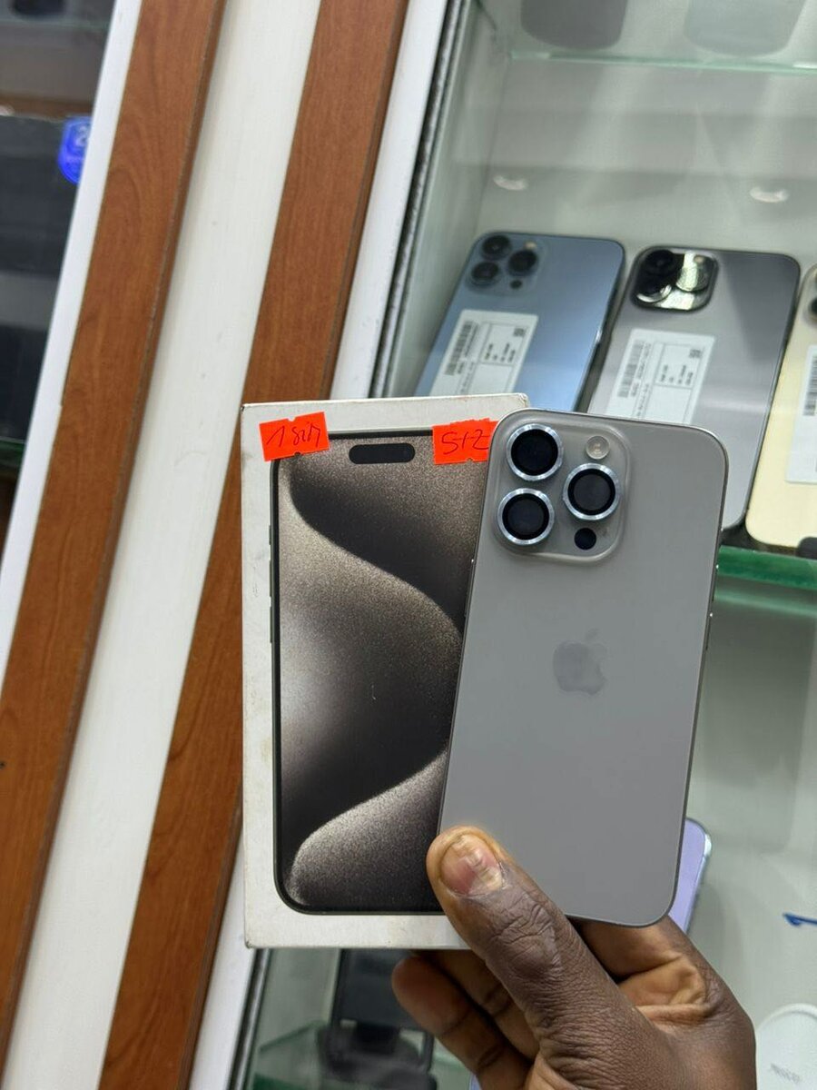 15 pro 512 giga CE  djazz