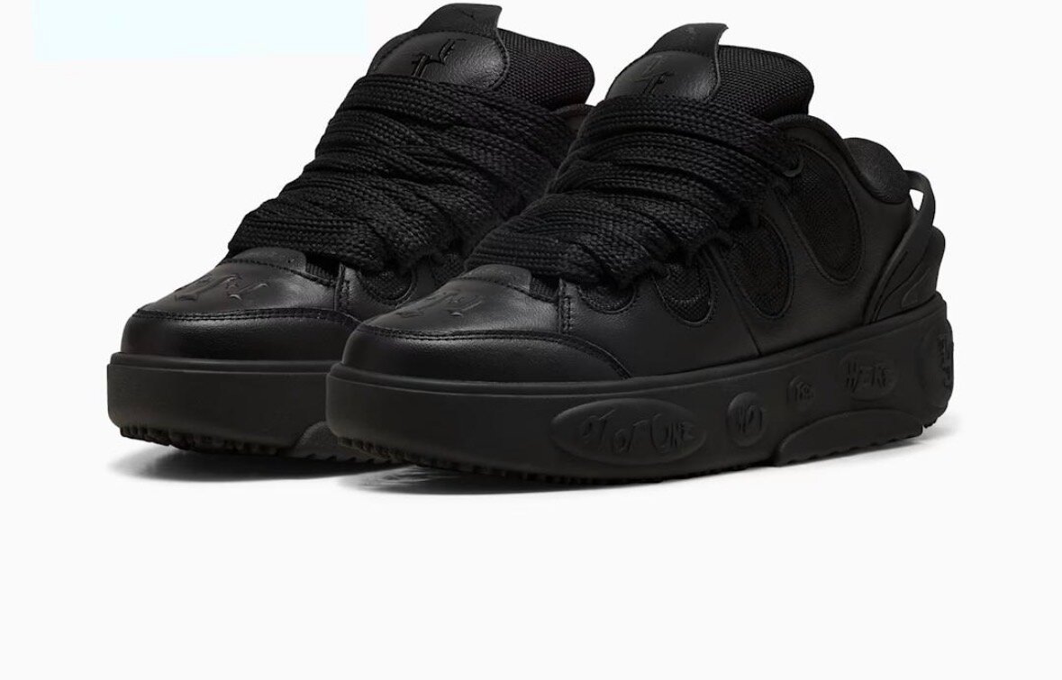 Baskets Noires et Bleues