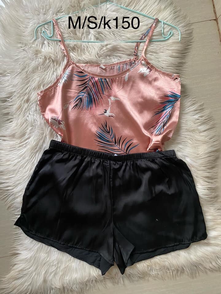 Beautiful and comfortable hot women's lingerie