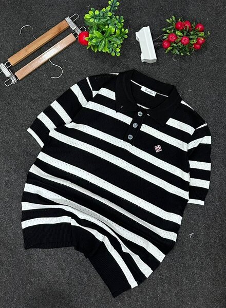 Polo en tricot rayé