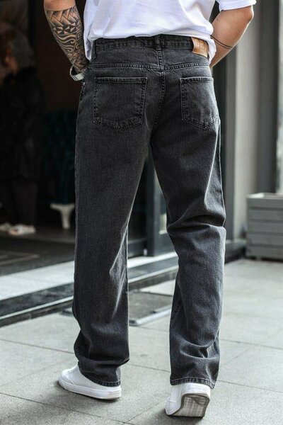 Baggy jeans