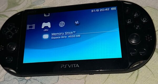PS Vita Slim Cracké 32 GB
