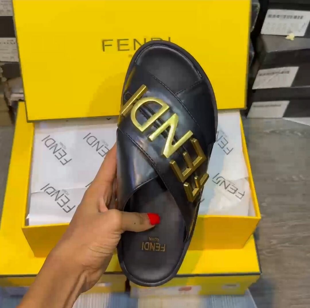 Fendi slippers