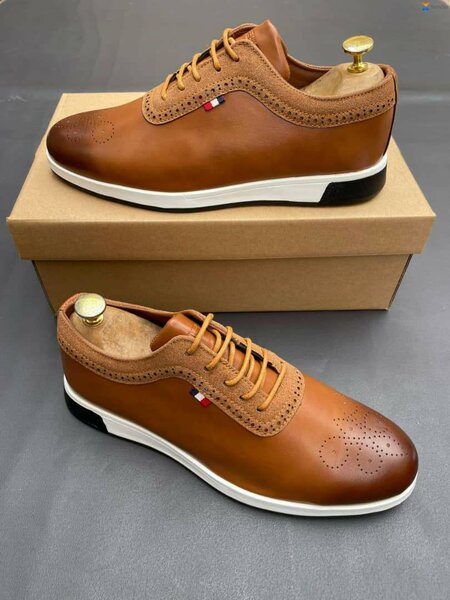 Chaussures élégantes en cuir homme