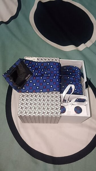 Cravates importé paris homme