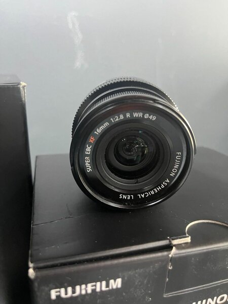Fujifilm X-S10 avec Objectif 16mm