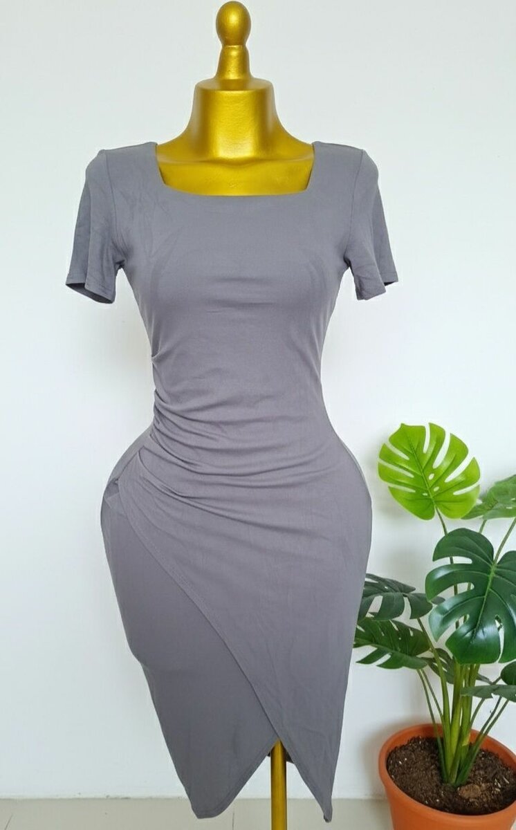 Robe Élégante en Coton à Carreaux