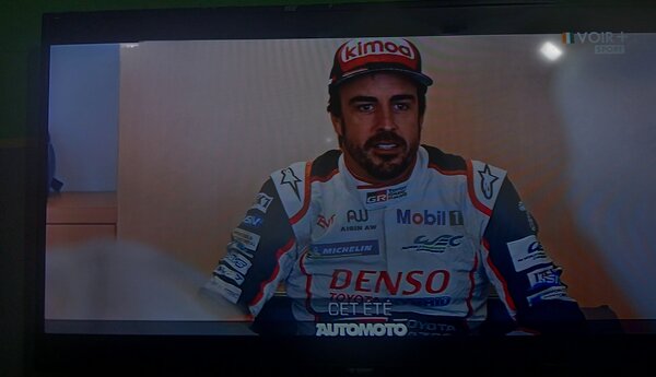 Téléviseur LED HD 43 pouces