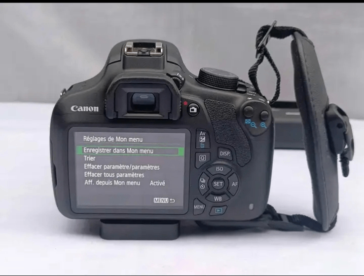 Canon EOS 1200D Reflex