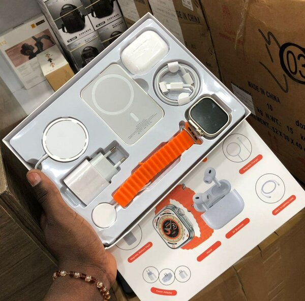 Montre intelligente Ultra19