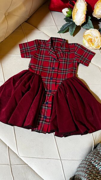 Robe fillette pour la Noël