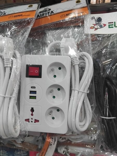 Multiprise intelligente USB