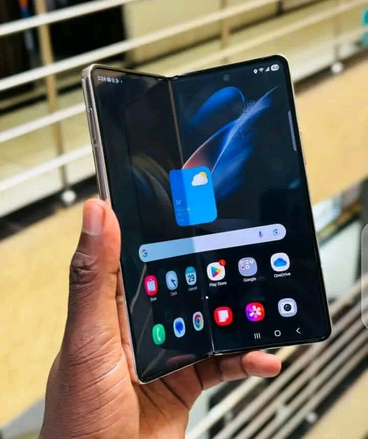 Samsung Galaxy Z Fold5 Smartphone