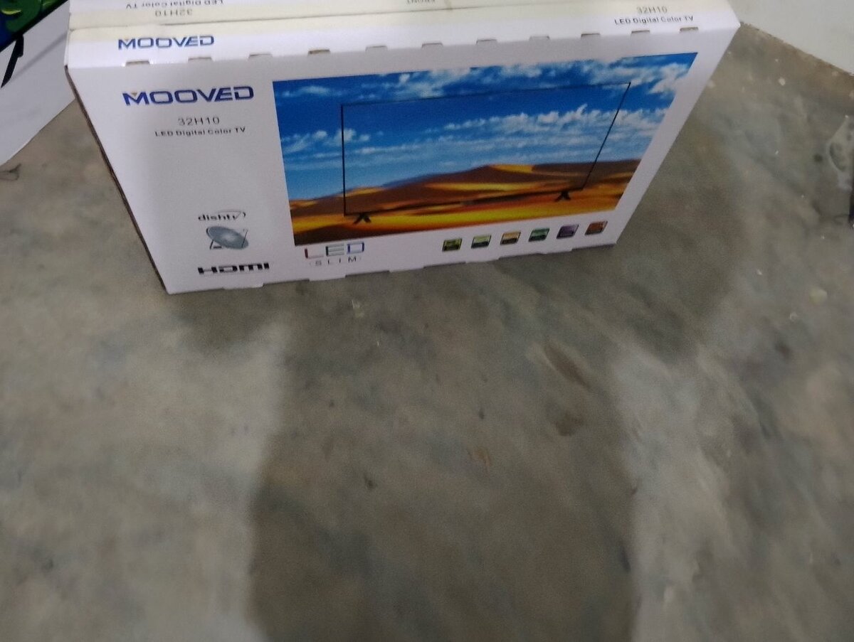 Mooved 32 Digital satellite TV