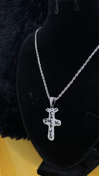 Collier Croix Diamanté
