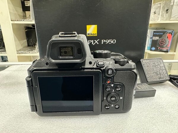 Nikon Coolpix P950 Noir