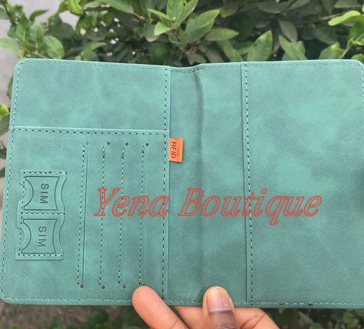 Porte-passeport élégant