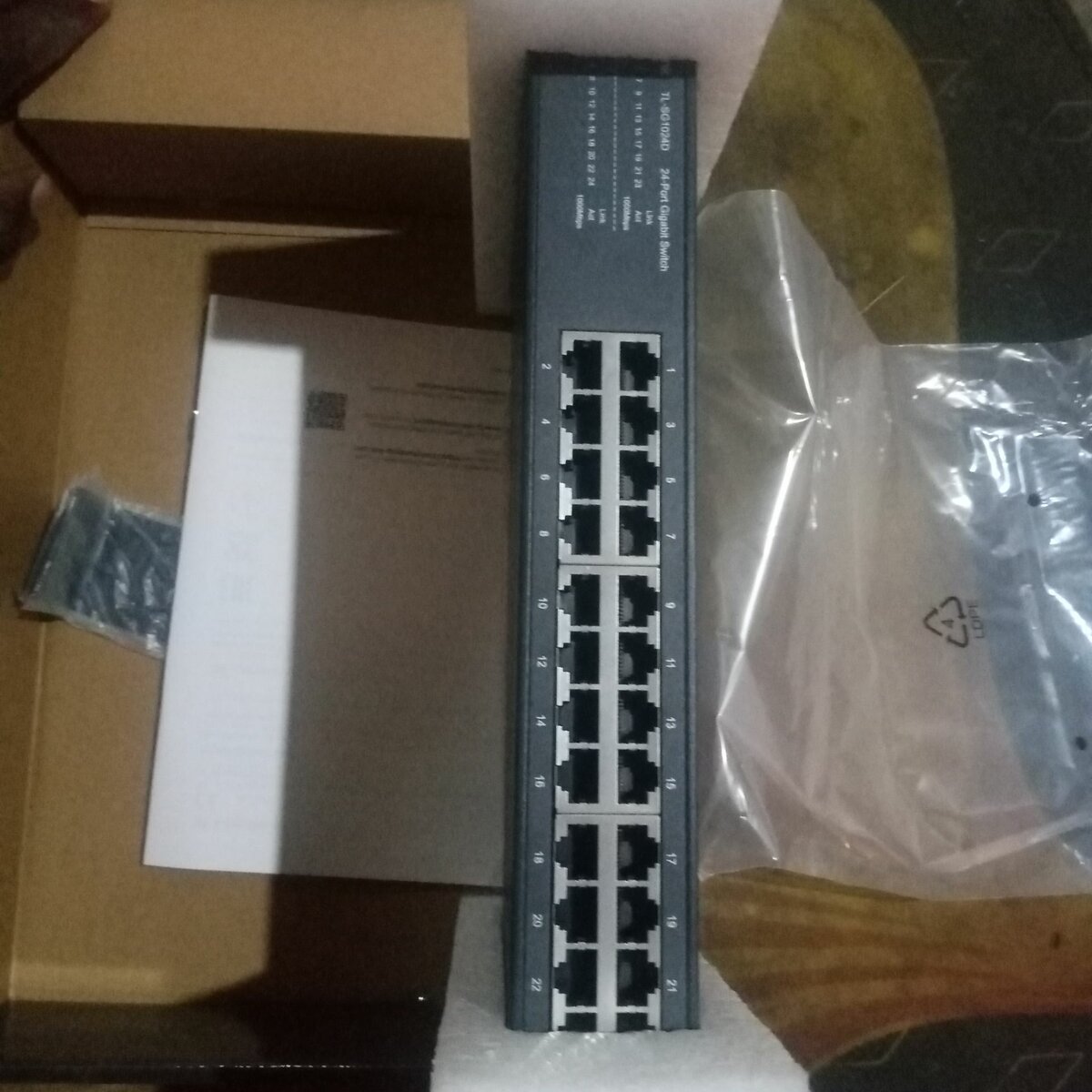 Tp- link 24 port gigabit