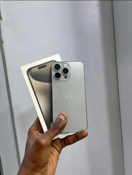 iPhone 15 Pro Max Neuf
