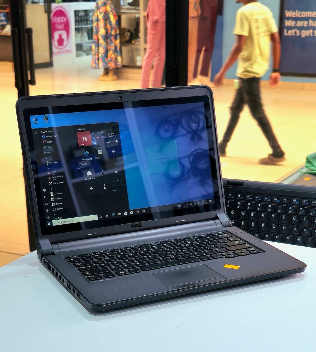 DELL LATITUDE 3350