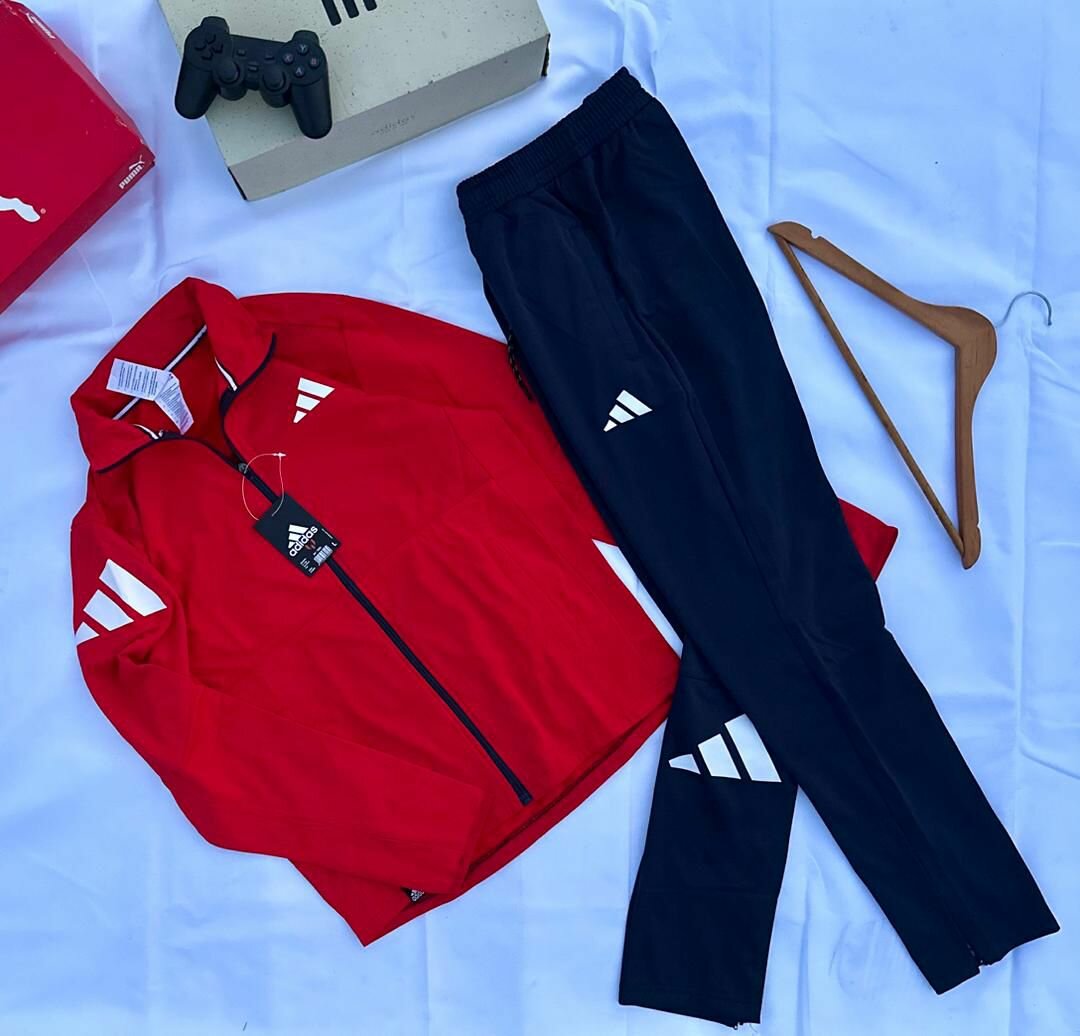 Ensemble de survêtement sportif