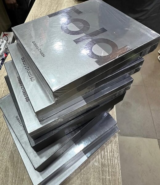 Samsung Galaxy  Z fold 3 256gi