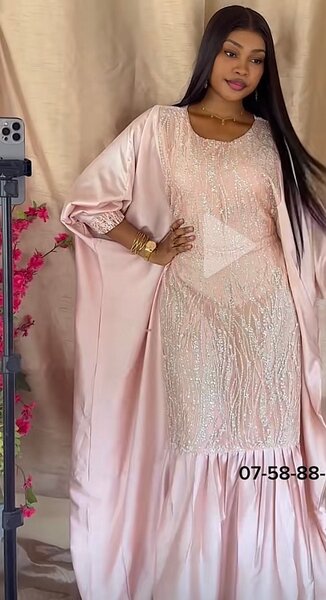 Robe Caftan Élégante Satinée