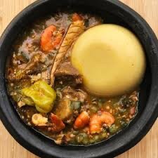 Savoureux Plat Africain avec Fufu