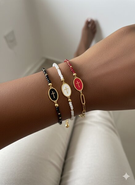 Bracelets avec croix élégantes