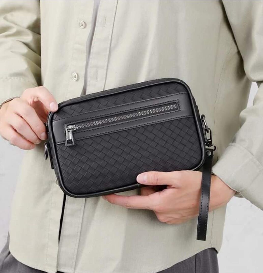 Sac bandoulière homme moderne