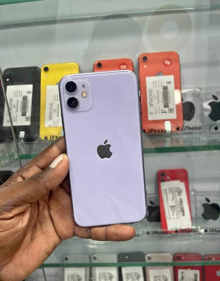 iPhone 11 64GB Violet