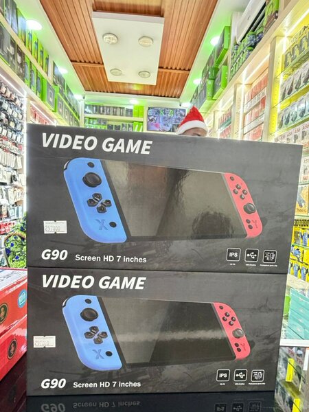 G90 HD 7" Gaming Console