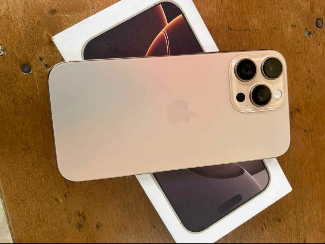 Iphone 16 pro max copie conforme américaine