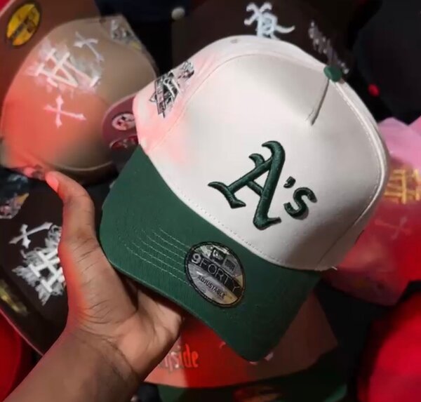 Casquette sportive élégante As