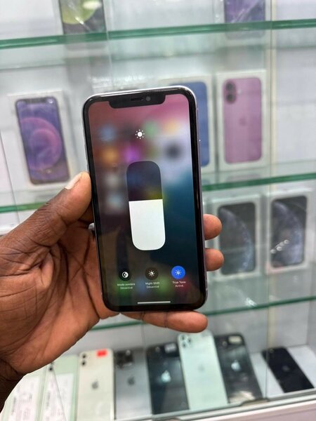 iPhone 11