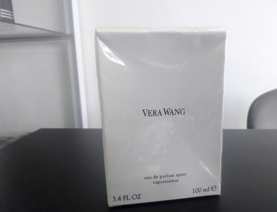 VERA WANG perfume 100 ml available at wholesale prices as we