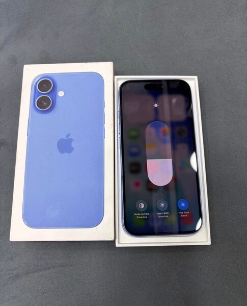 iPhone Bleu Dernier Modèle